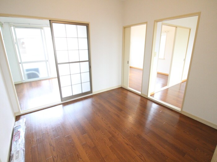 ライフコア萩Ａの物件内観写真