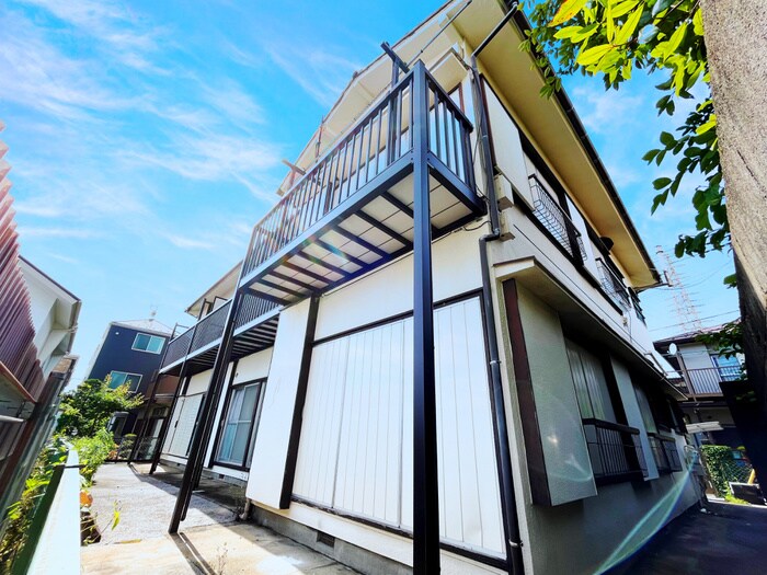 山百合荘の物件外観写真