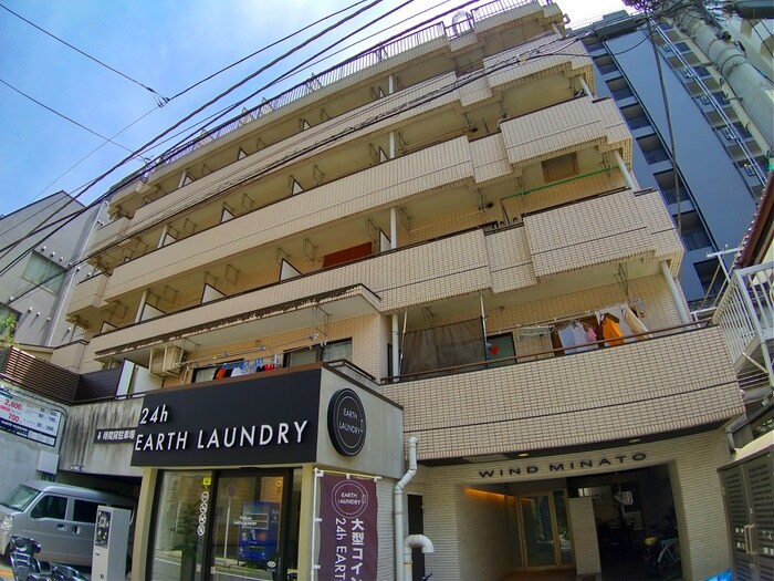 ウィンド湊の物件外観写真