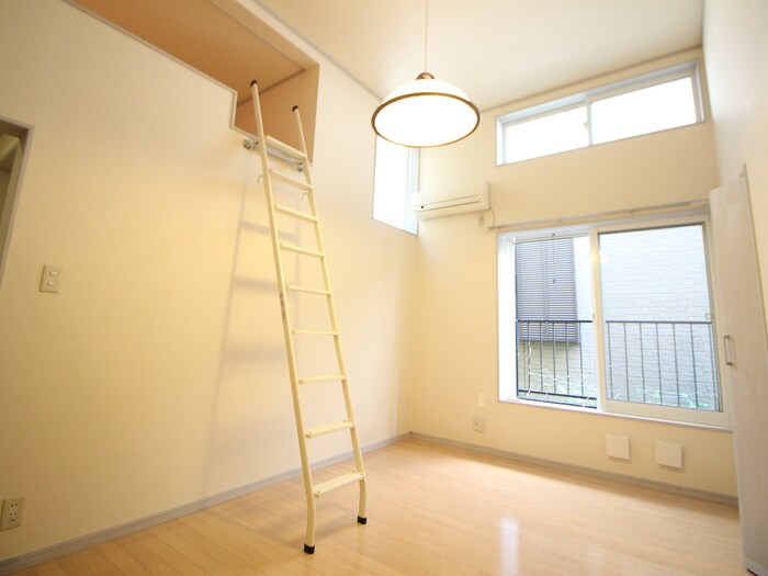 ロッシェル北里Ⅱの物件内観写真