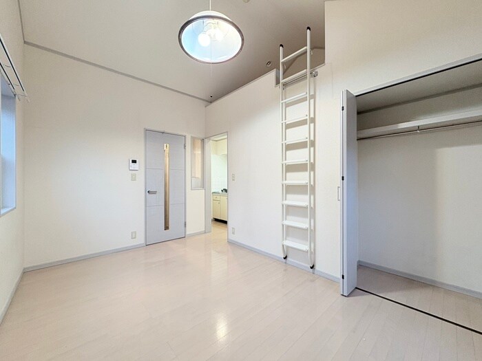 ロッシェル北里Ⅱの物件内観写真