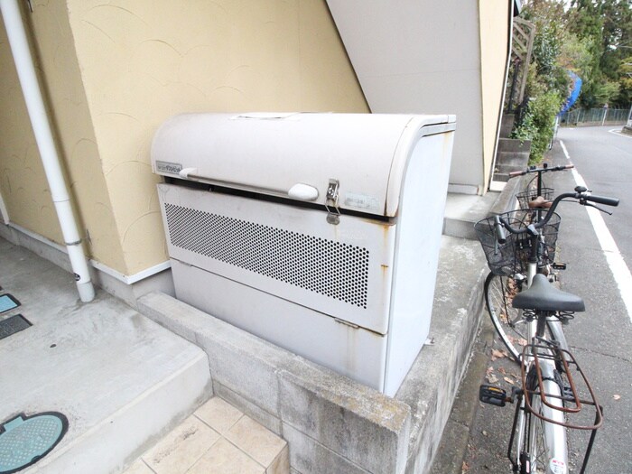 ロッシェル北里Ⅱの物件外観写真