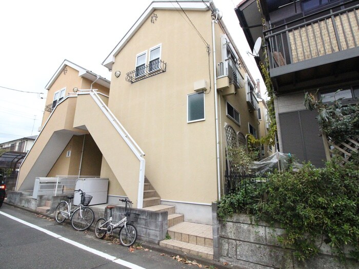 ロッシェル北里Ⅱの物件外観写真