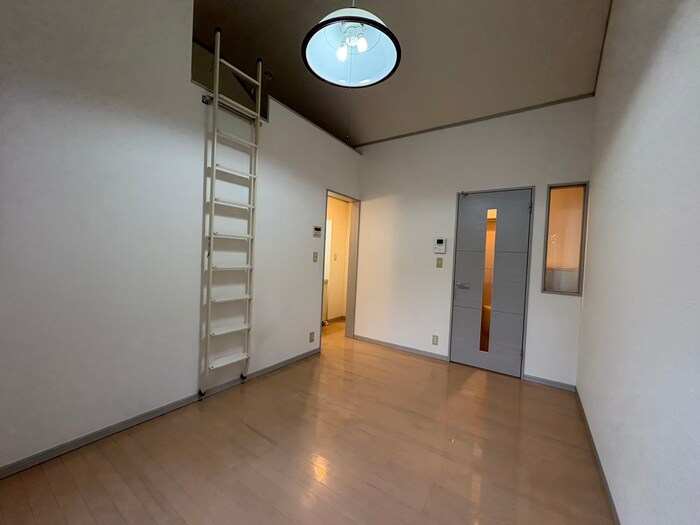 ロッシェル北里Ⅱの物件内観写真