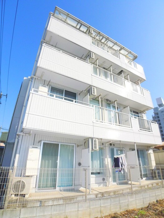 レフ－ジェの物件外観写真