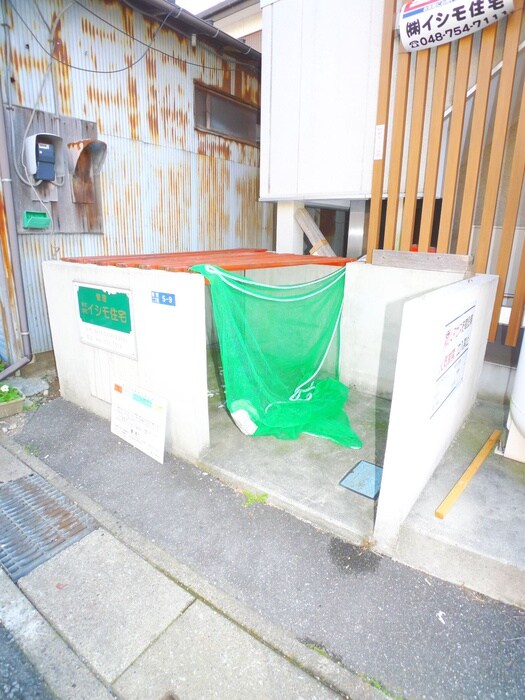 レフ－ジェの物件外観写真