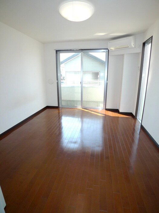 レフ－ジェの物件内観写真