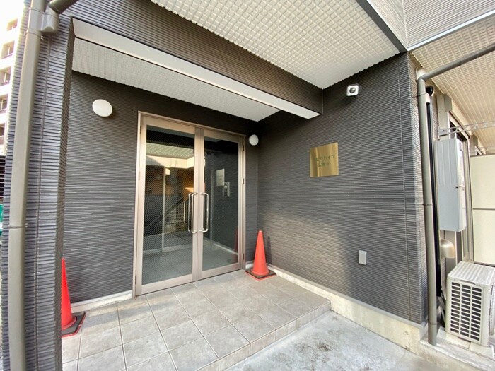 スピカハイツ弘明寺の物件外観写真