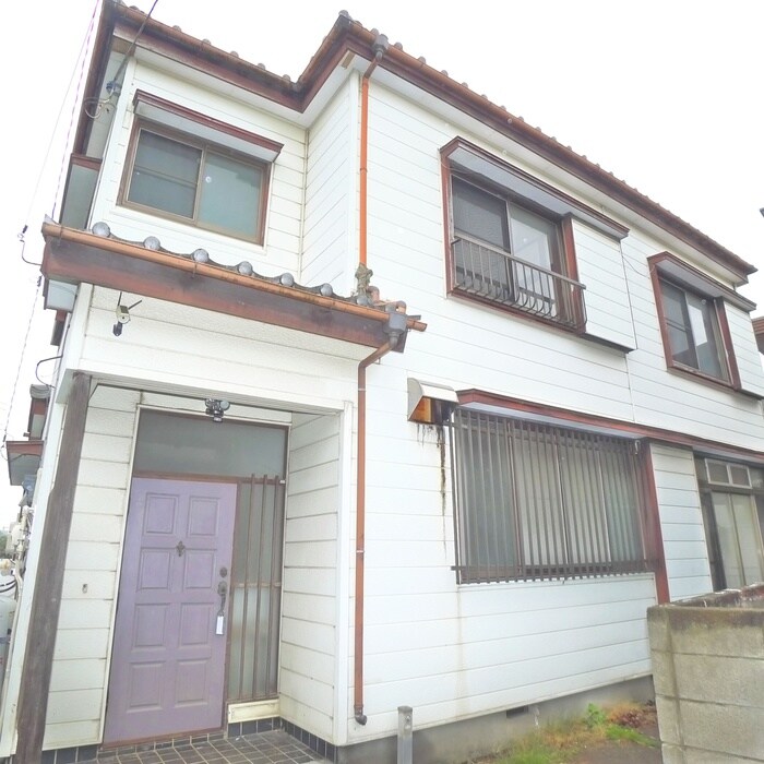 アンティークモダンリノベ戸建の物件外観写真