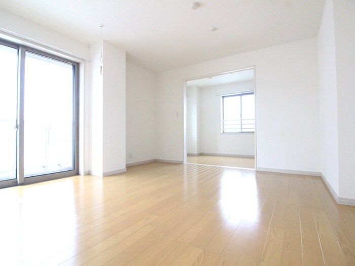 ジャルダン　デ　グリシーヌの物件内観写真