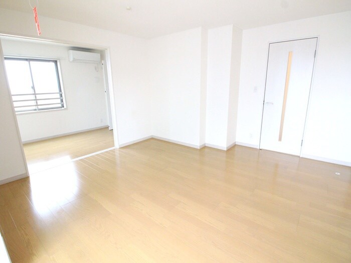 ジャルダン　デ　グリシーヌの物件内観写真