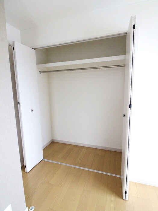 ジャルダン　デ　グリシーヌの物件内観写真