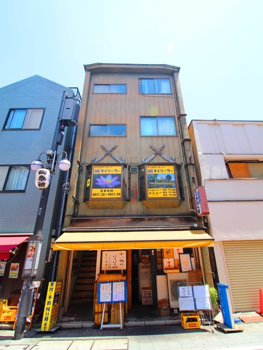 関萬ビルの物件外観写真