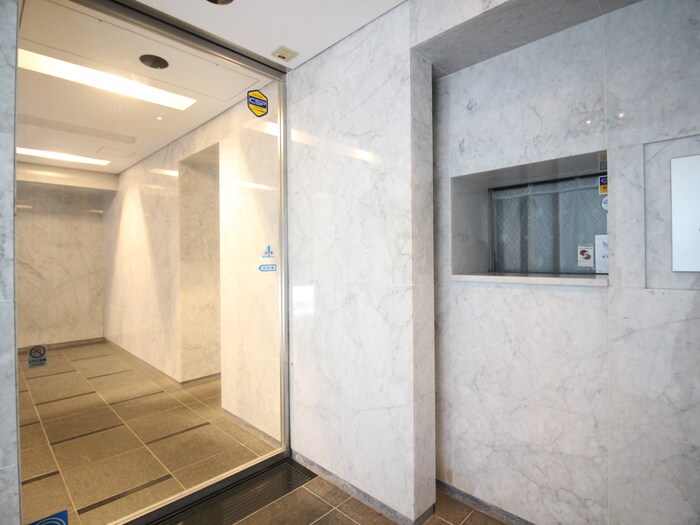 プライムア－バン四谷外苑東の物件外観写真