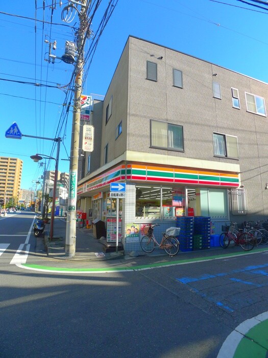 イ－ストシティタワ－ズの物件外観写真