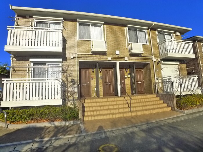 グランモアA棟の物件外観写真