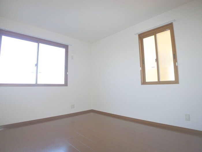 グランモアA棟の物件内観写真