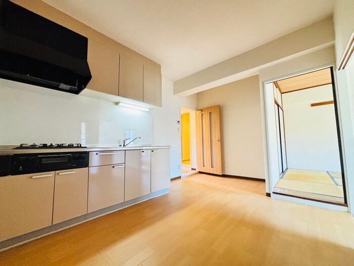 ルミエ－ル藤が丘の物件内観写真