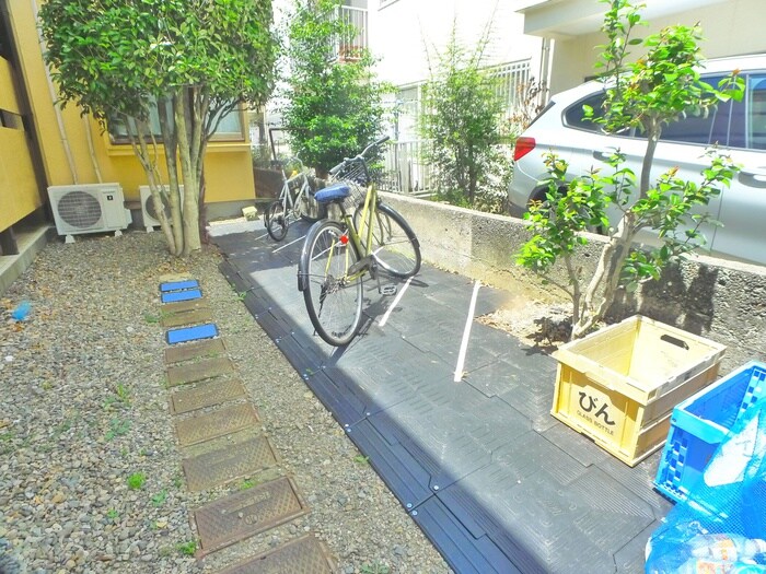 サンプレイスＳの物件外観写真