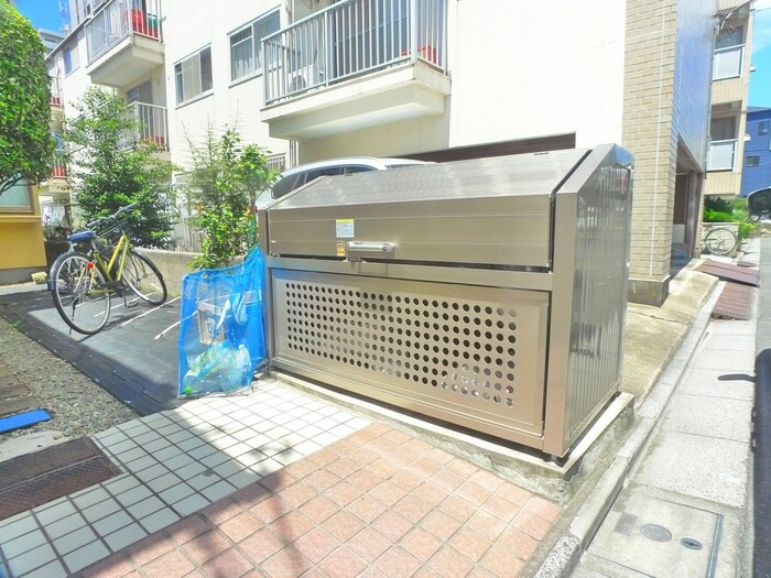 サンプレイスＳの物件外観写真