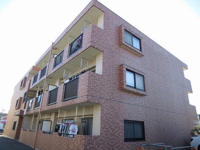 メゾン・ハピネスの物件外観写真