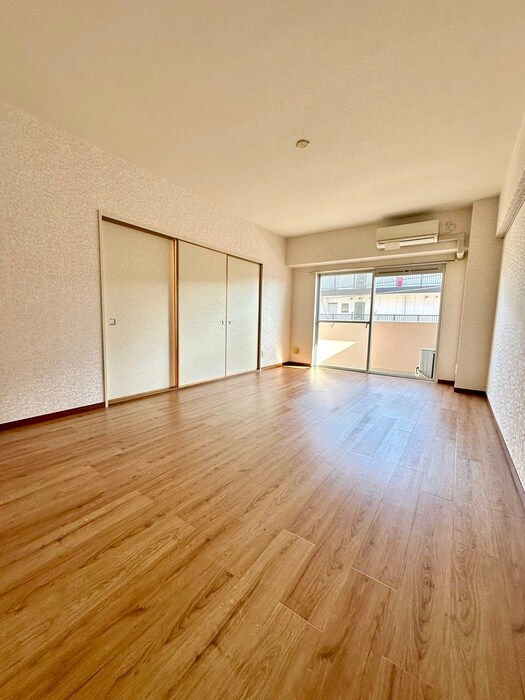 バ－ドタウン７番館の物件内観写真