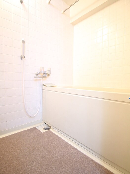 バ－ドタウン７番館の物件内観写真