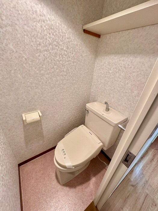 バ－ドタウン７番館の物件内観写真