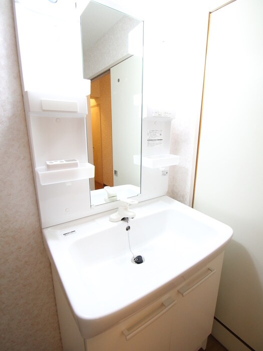 バ－ドタウン７番館の物件内観写真