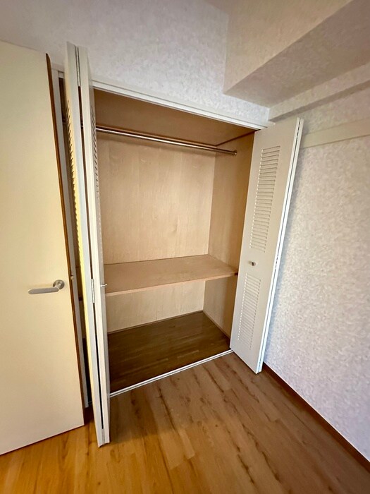 バ－ドタウン７番館の物件内観写真