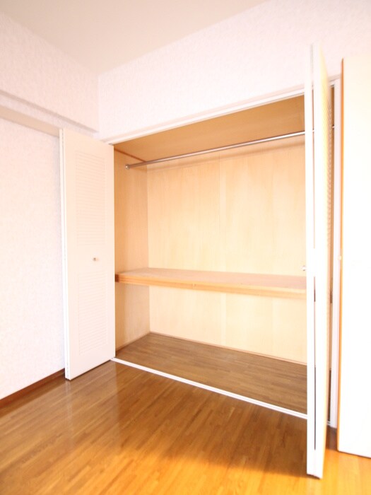 バ－ドタウン７番館の物件内観写真