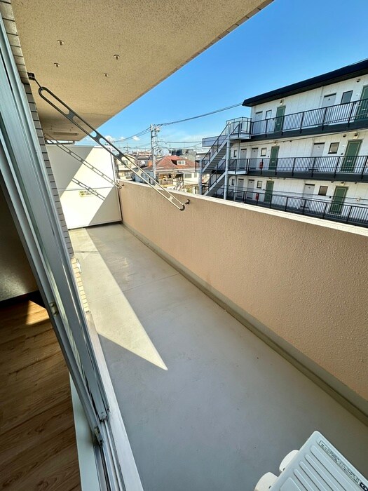 バ－ドタウン７番館の物件内観写真