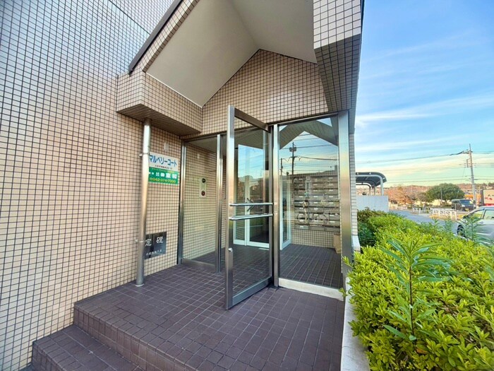 マルベリーコートの物件外観写真