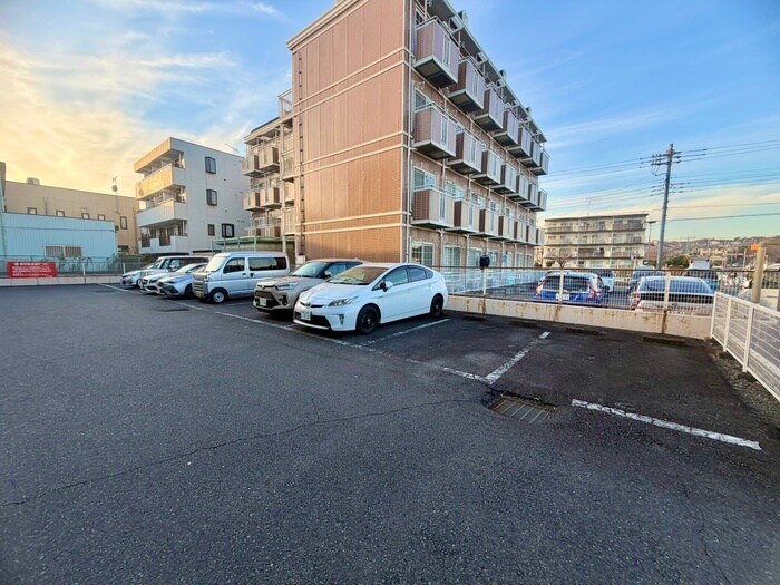 マルベリーコートの物件外観写真