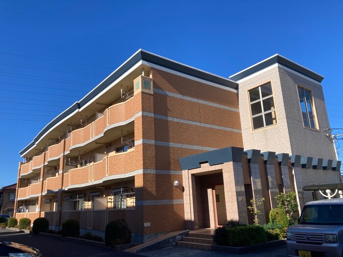 リズセンティアＢの物件外観写真