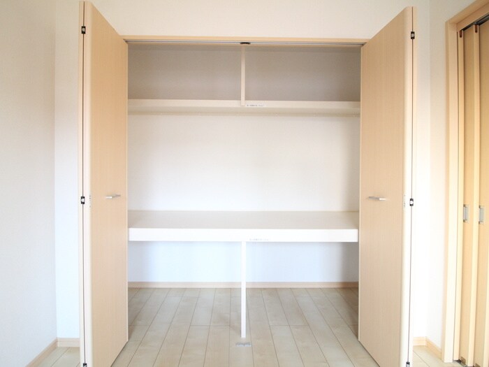 リズセンティアＢの物件内観写真