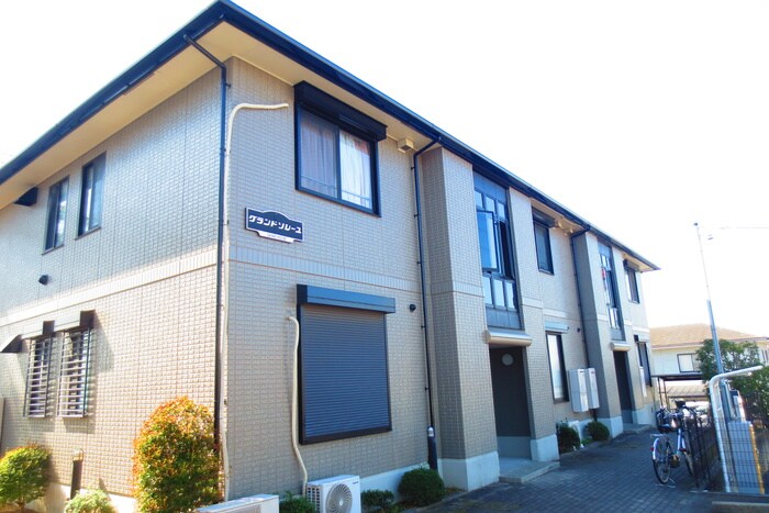 グランドソレーユの物件外観写真