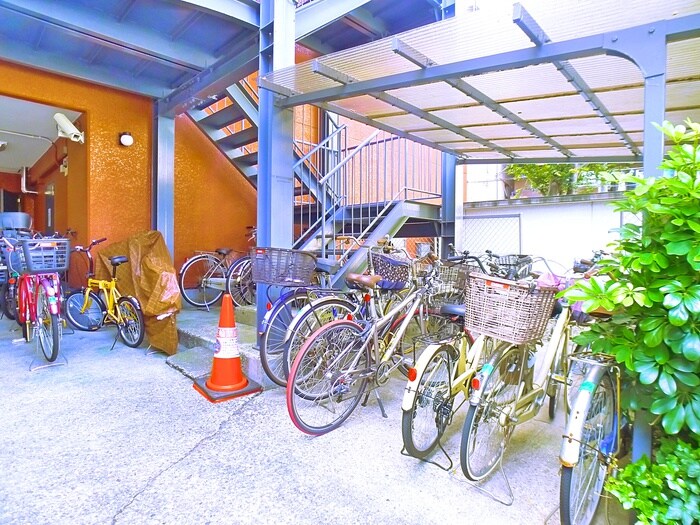 ﾗｲｵﾝｽﾞﾏﾝｼｮﾝ田端（４０３）の物件外観写真