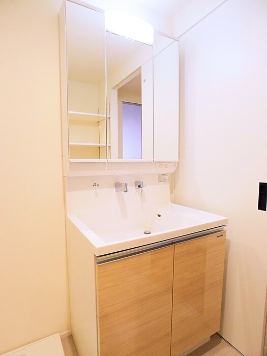 ﾗｲｵﾝｽﾞﾏﾝｼｮﾝ田端（４０３）の物件内観写真