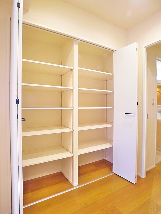 ﾗｲｵﾝｽﾞﾏﾝｼｮﾝ田端（４０３）の物件内観写真