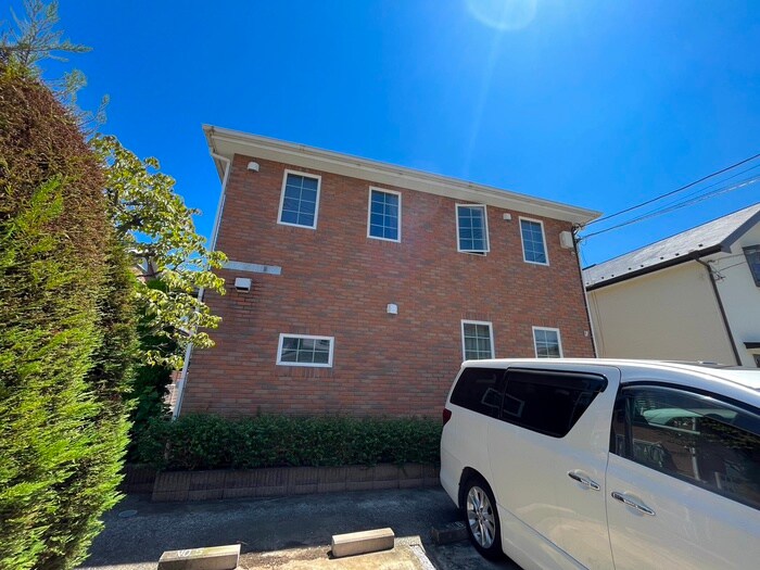 シェソワの物件外観写真