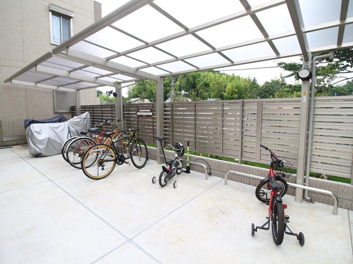 プラムスクエアの物件外観写真