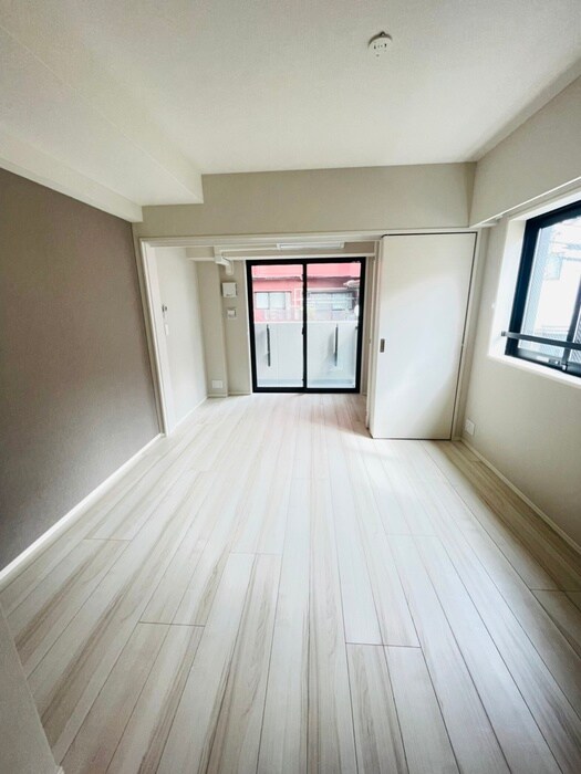 ロイジェント大山西町の物件内観写真