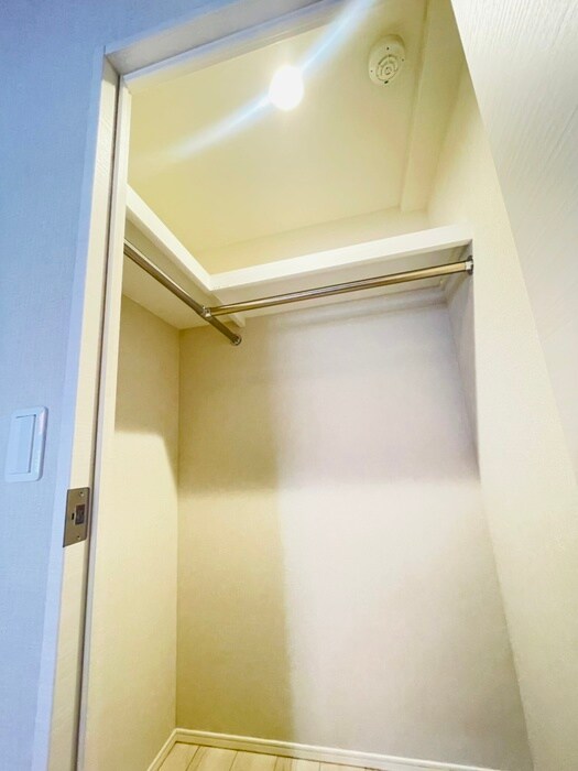 ロイジェント大山西町の物件内観写真