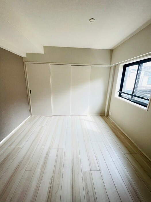 ロイジェント大山西町の物件内観写真