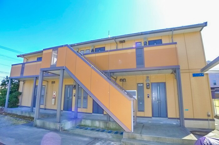 リヴェ－ル司の物件外観写真