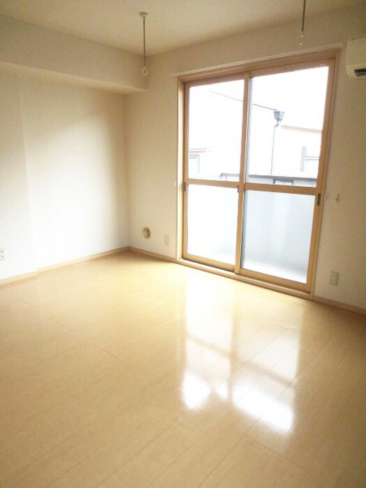 リヴェ－ル司の物件内観写真