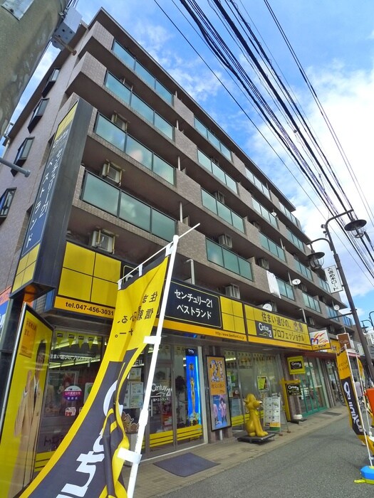 ルミエール飯山満の物件外観写真