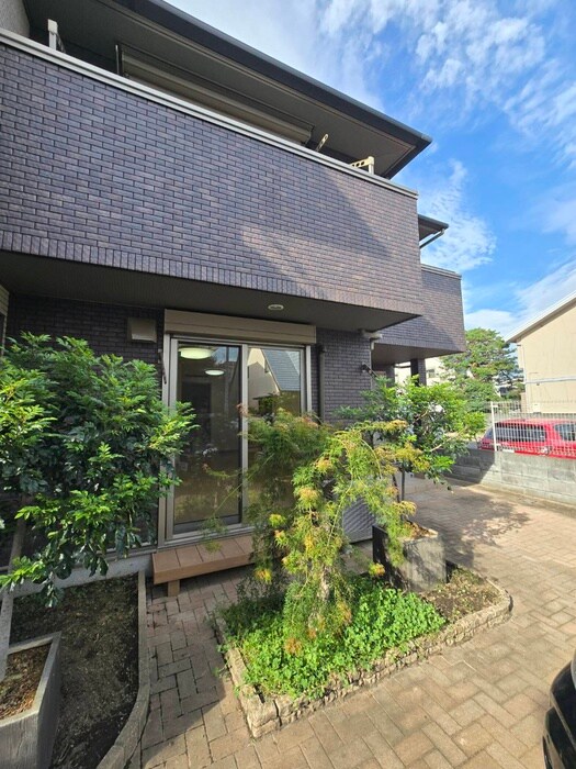西落合３丁目テラスハウスの物件外観写真