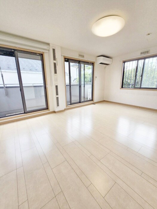 西落合３丁目テラスハウスの物件内観写真